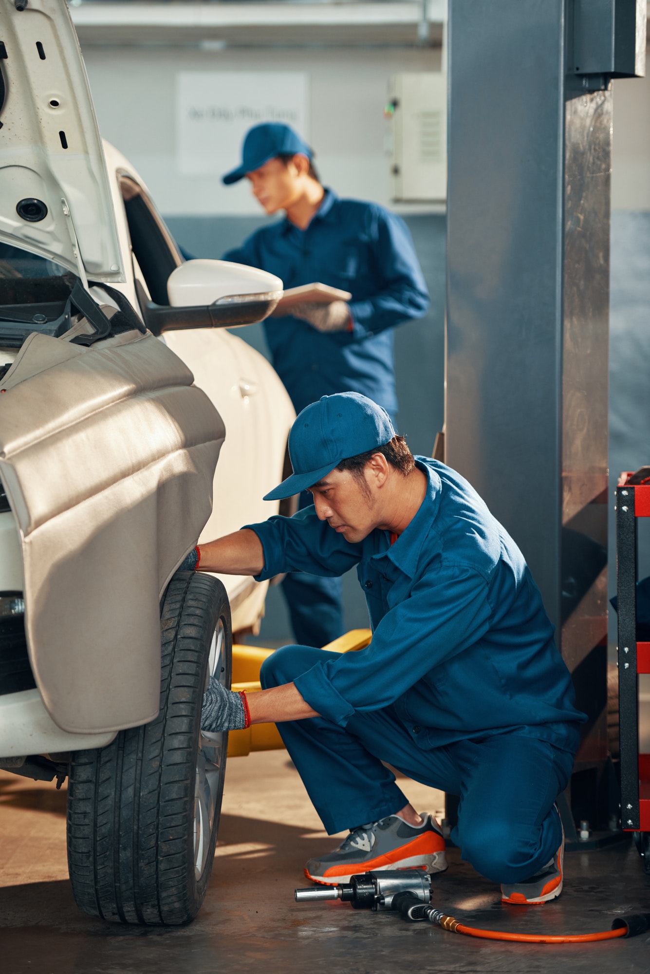 Manutenção de veículo em oficina